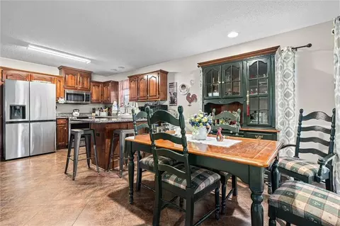 Dining - 6408 Doubletree Ct, Mobile, AL 36695 photo 2 of 2