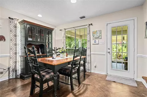 Dining - 6408 Doubletree Ct, Mobile, AL 36695 photo 1 of 2
