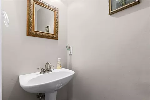 Bath - 6408 Doubletree Ct, Mobile, AL 36695 photo 1 of 3