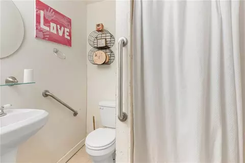 Bath - 411 Flint St, Mobile, AL 36604 photo 1 of 3