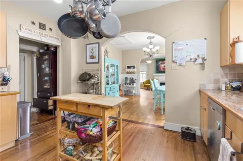 Entry Way - 411 Flint St, Mobile, AL 36604 photo 1 of 2