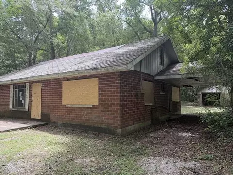 1317 Turner Rd W, Mobile, AL 36610 photo 4