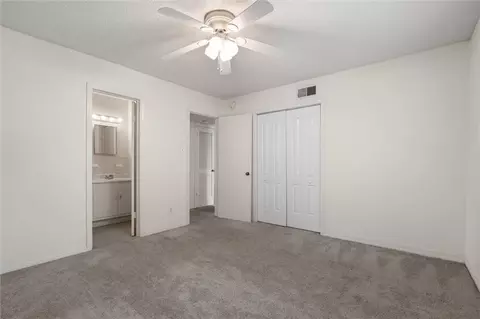 Bedroom - 4009 Old Shell Rd #C14, Mobile, AL 36608 photo 2 of 5