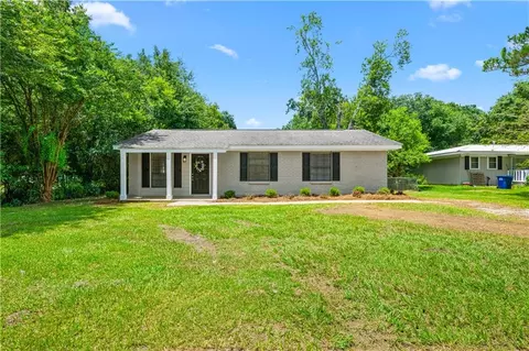 5580 Mardanne Dr, Theodore, AL 36582