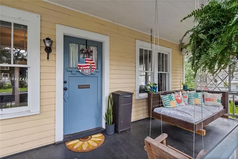 Exterior - 1150 Old Shell Rd, Mobile, AL 36604 photo 2 of 14