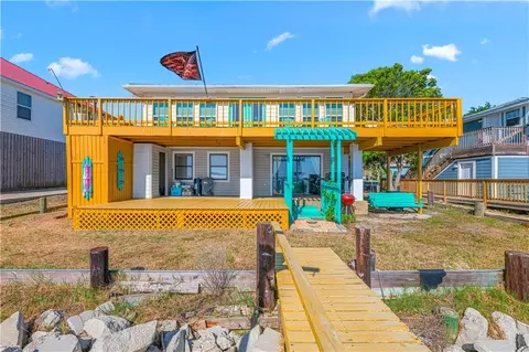 318 Pineda St, Dauphin Island, AL 36528