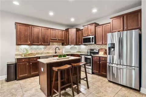 Kitchen - 1114 Mcmurray Pl W, Mobile, AL 36609 photo 1 of 4