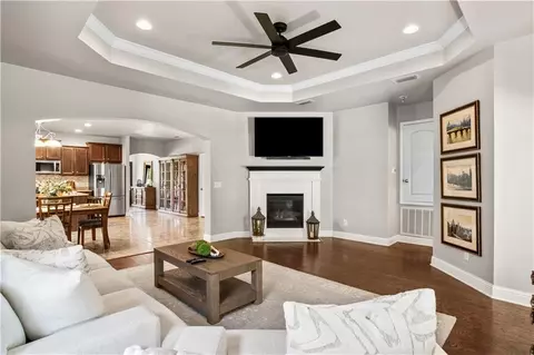 Living - 1114 Mcmurray Pl W, Mobile, AL 36609 photo 4 of 4