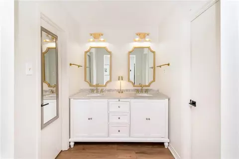 Bath - 4909 Carmel Dr N, Mobile, AL 36608 photo 1 of 3