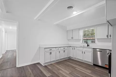 Entry Way - 668 Ynestra Dr, Mobile, AL 36609 photo 1 of 1