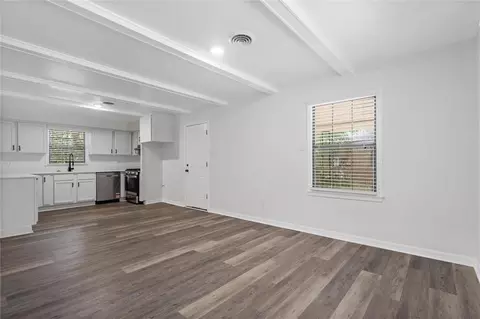 Living - 668 Ynestra Dr, Mobile, AL 36609 photo 4 of 4