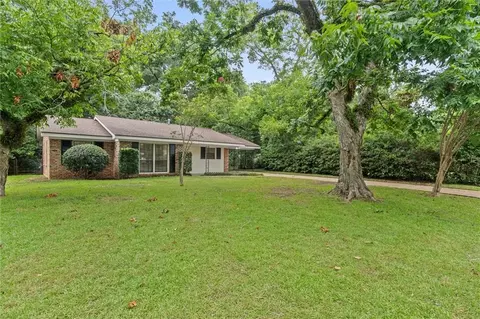Exterior - 668 Ynestra Dr, Mobile, AL 36609 photo 4 of 4