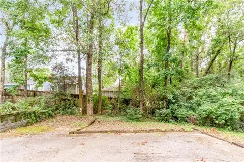 Exterior - 5913 Antoine Rd, Mobile, AL 36693 photo 4 of 9