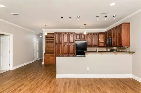 Living - 5913 Antoine Rd, Mobile, AL 36693 photo 3 of 8