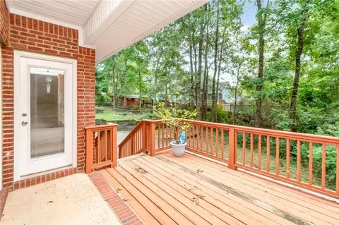 Exterior - 5913 Antoine Rd, Mobile, AL 36693 photo 2 of 9