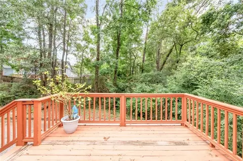 Exterior - 5913 Antoine Rd, Mobile, AL 36693 photo 3 of 9