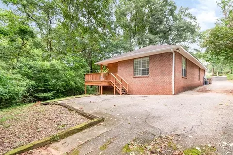 Exterior - 5913 Antoine Rd, Mobile, AL 36693 photo 6 of 9