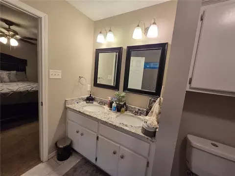 Bath - 2910 Barlett Dr, Mobile, AL 36608 photo 1 of 2