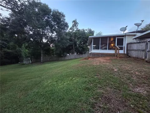 Exterior - 2910 Barlett Dr, Mobile, AL 36608 photo 4 of 7