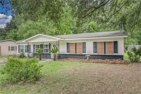 Exterior - 718 Raines Dr, Mobile, AL 36609 photo 3 of 9
