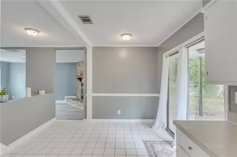 Entry Way - 718 Raines Dr, Mobile, AL 36609 photo 3 of 4