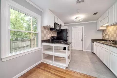 Other - 155 Pinehill Dr, Mobile, AL 36606 photo 5 of 8