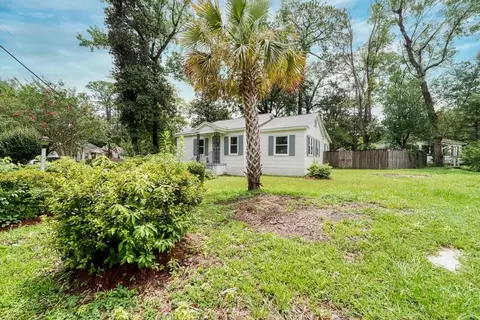 Exterior - 155 Pinehill Dr, Mobile, AL 36606 photo 2 of 2