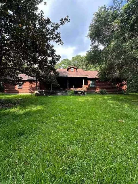 10751 Ramsey Rd, Grand Bay, AL 36541