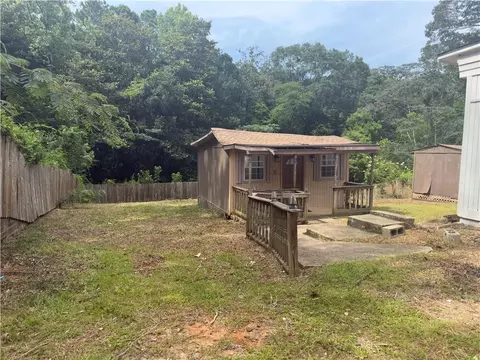 Exterior - 5912 Theles Dr, Mobile, AL 36693 photo 3 of 8