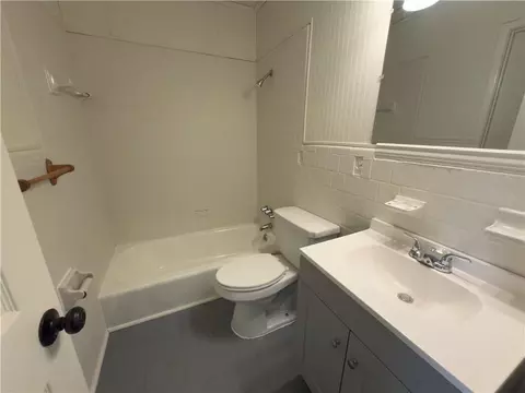 Bath - 5912 Theles Dr, Mobile, AL 36693 photo 2 of 3