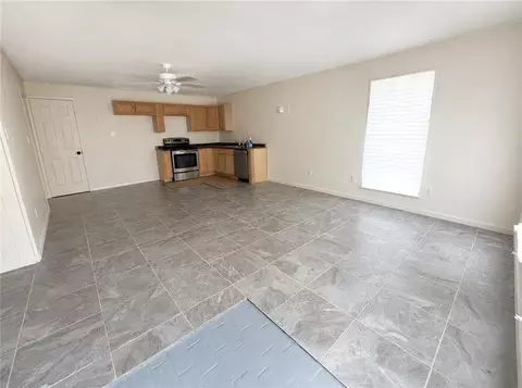 Living - 5912 Theles Dr, Mobile, AL 36693 photo 1 of 4