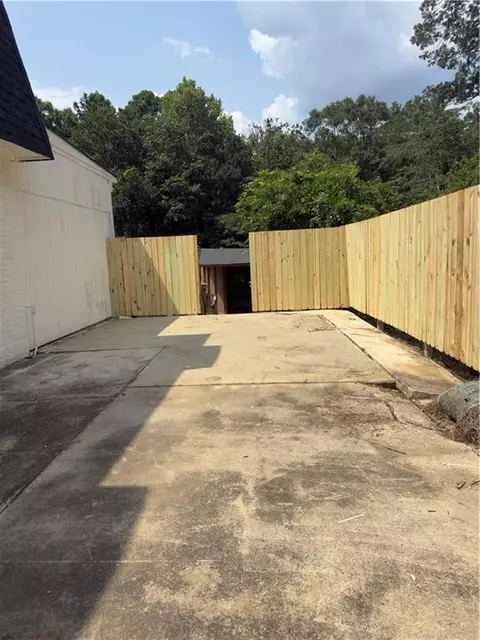 Exterior - 5912 Theles Dr, Mobile, AL 36693 photo 8 of 8