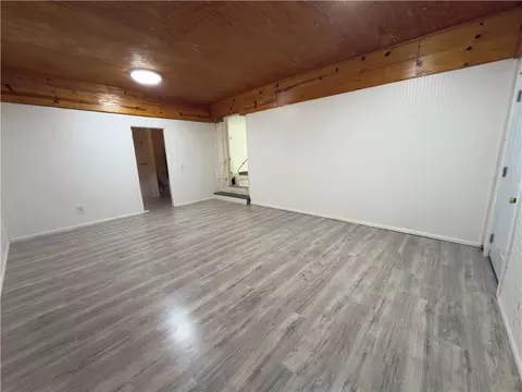 Living - 5912 Theles Dr, Mobile, AL 36693 photo 3 of 4