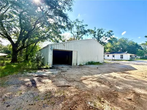 Exterior - 6955 Three Notch Rd, Mobile, AL 36619 photo 3 of 3