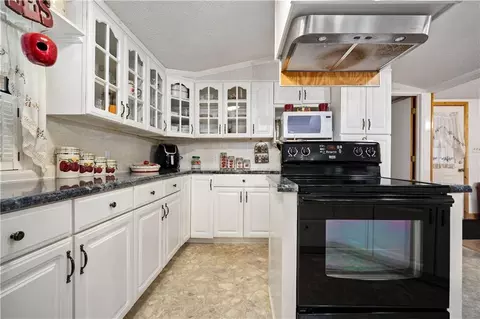 Kitchen - 6491 Beth Ln, Chunchula, AL 36521 photo 1 of 1
