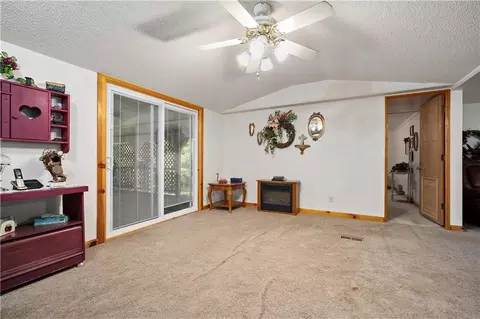 Living - 6491 Beth Ln, Chunchula, AL 36521 photo 3 of 3