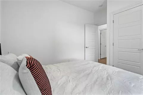 Bedroom - 914 Stuart Dr W, Mobile, AL 36605 photo 4 of 5