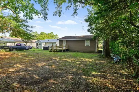 Exterior - 511 W Lee St, Chickasaw, AL 36611 photo 4 of 6