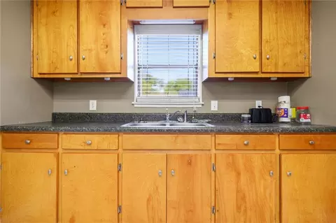 Kitchen - 511 W Lee St, Chickasaw, AL 36611 photo 2 of 3