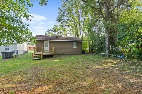 Exterior - 511 W Lee St, Chickasaw, AL 36611 photo 5 of 6