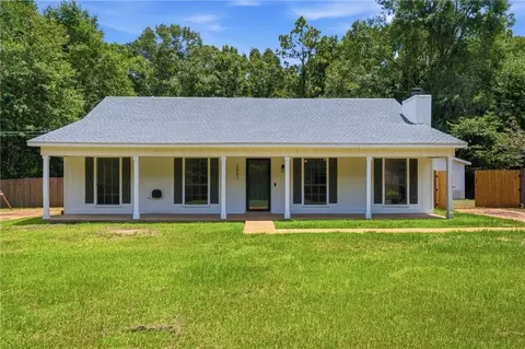 Exterior - 2863 Cottage Glenn Dr E, Mobile, AL 36695 photo 2 of 6