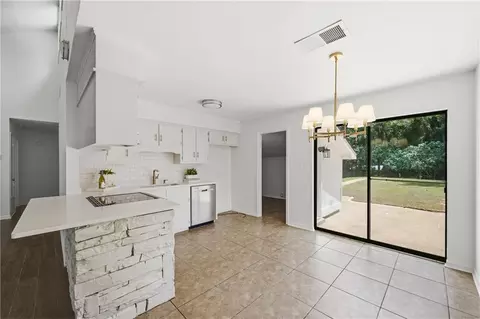 Kitchen - 2863 Cottage Glenn Dr E, Mobile, AL 36695 photo 1 of 9
