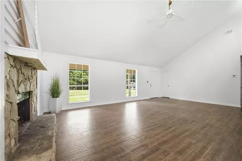 Living - 2863 Cottage Glenn Dr E, Mobile, AL 36695 photo 6 of 6
