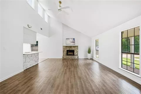 Living - 2863 Cottage Glenn Dr E, Mobile, AL 36695 photo 1 of 6