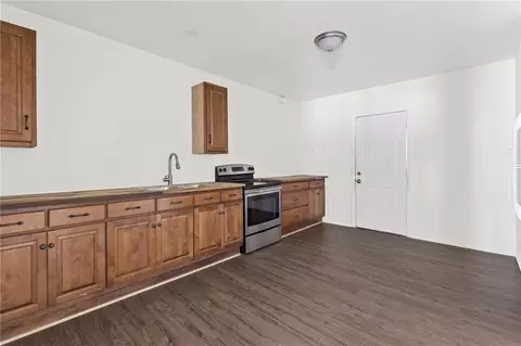 Entry Way - 281 Florida St S, Mobile, AL 36606 photo 1 of 1