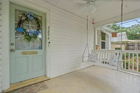 Exterior - 5254 Border Dr S, Mobile, AL 36608 photo 4 of 7