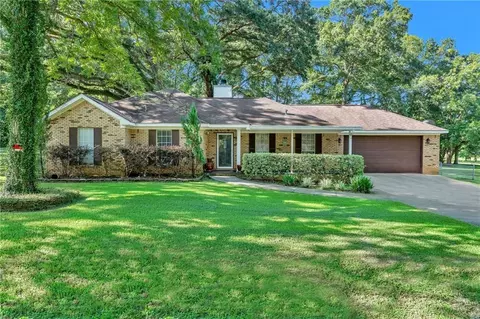 11851 Mose Ln N, Grand Bay, AL 36541