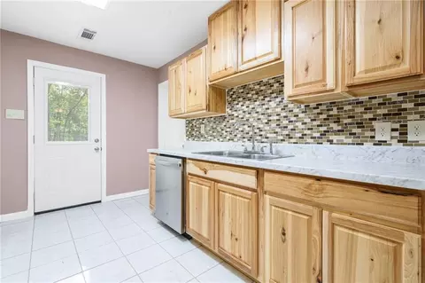 Kitchen - 902 Memory Ln, Mobile, AL 36608 photo 1 of 4