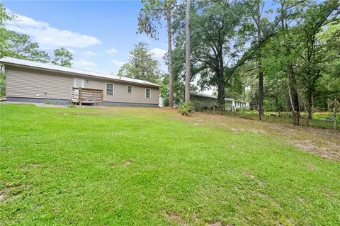 Exterior - 902 Memory Ln, Mobile, AL 36608 photo 3 of 7