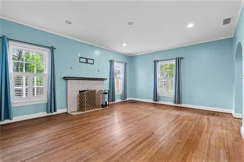 Living - 173 Hannon Ave, Mobile, AL 36604 photo 2 of 4